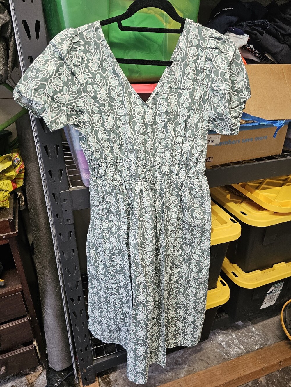 J Crew Factory size 10 Floral V-Neck Short Sleeve Midi Dress in Sage